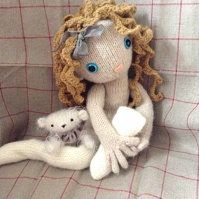 Pixie Moon - a new flat knitting version
