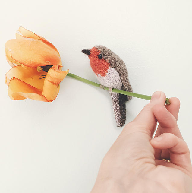 逸品   Robin  Eubanks の 手型 Ravelry: Robin pattern by Claire Garland