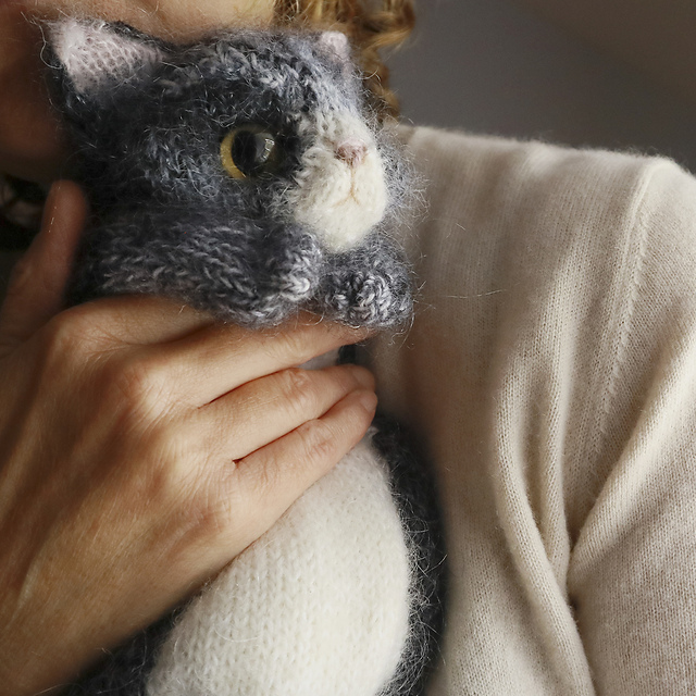 Ravelry: Black Kitten pattern by Claire Garland