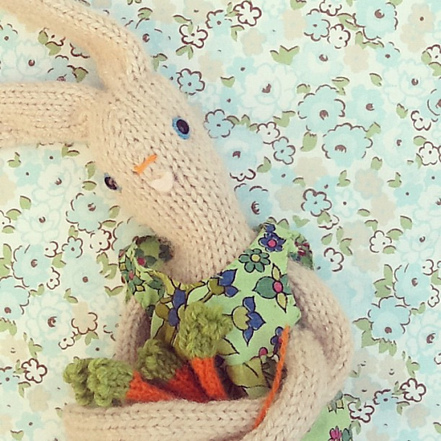 Knitted hare belles & beaus - Lou-lou
