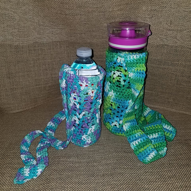 Flying V Water Bottle Carriers