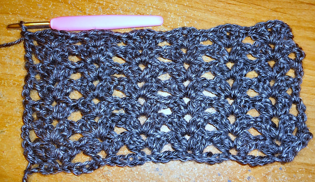 Easy Elegant Shell Scarf