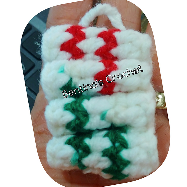 Ribbon candy ornament