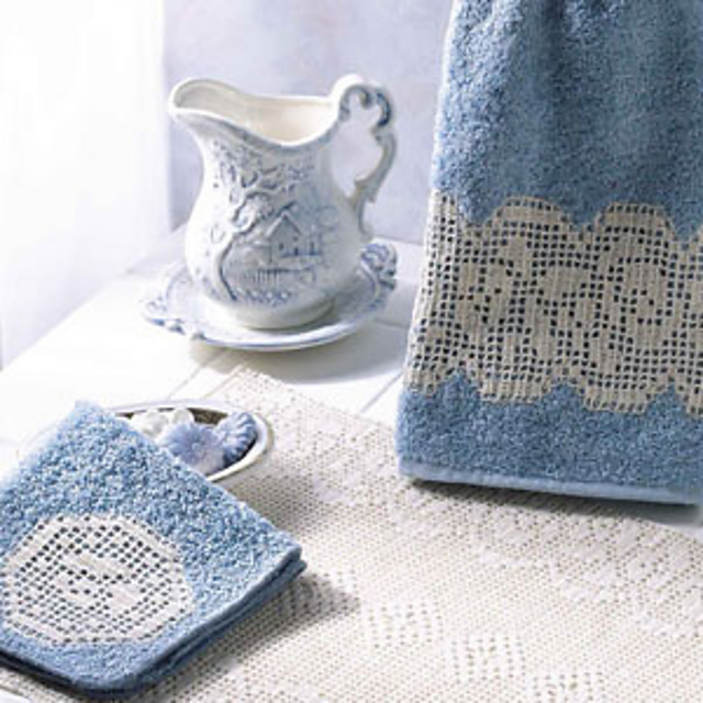 Rose Filet Bath Set