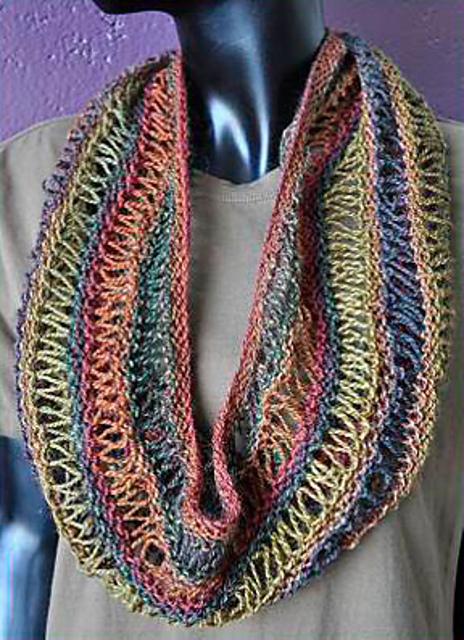 Drop-Stitch Cowl (Fingering)