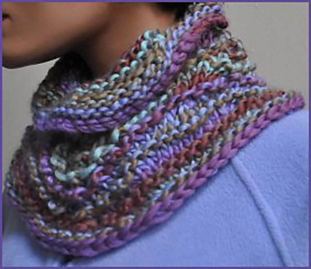 Chunky Mochi Fan Stitch Cowl #2