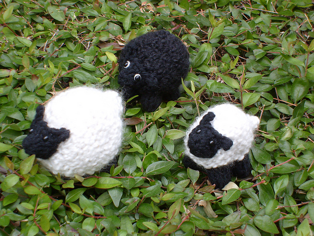 Knitted Sheep, Christmas Sheep Ornament