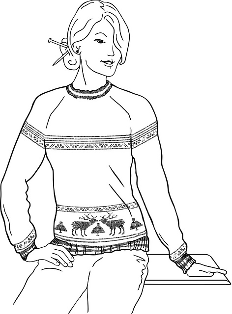 Lithuania Raglan Pullover with Multiple Patterns