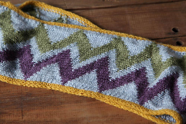 Zigzag Cowl