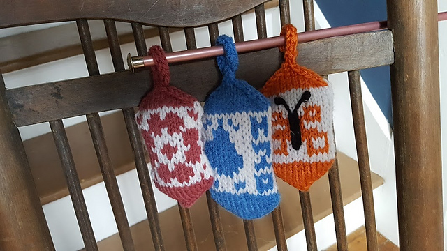 Resistance Ornaments