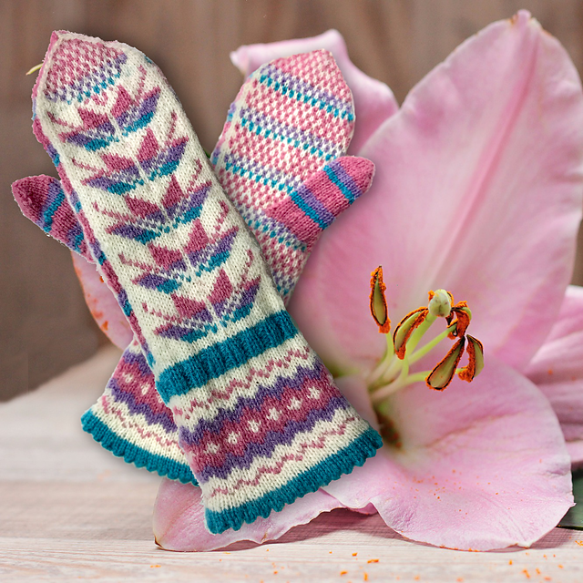 Easter Lily Mittens