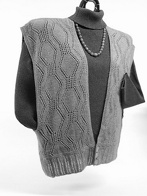 Grass Basket Cropped Ruana Vest