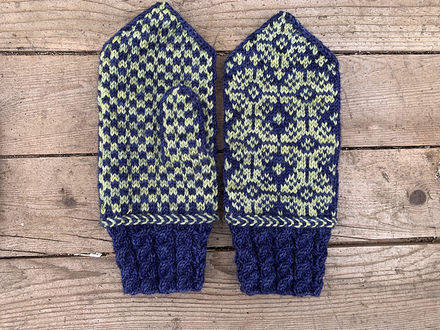 Green Blue Lithuania Mittens