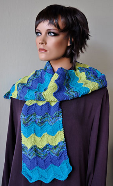 Chevron Scarf (DK)