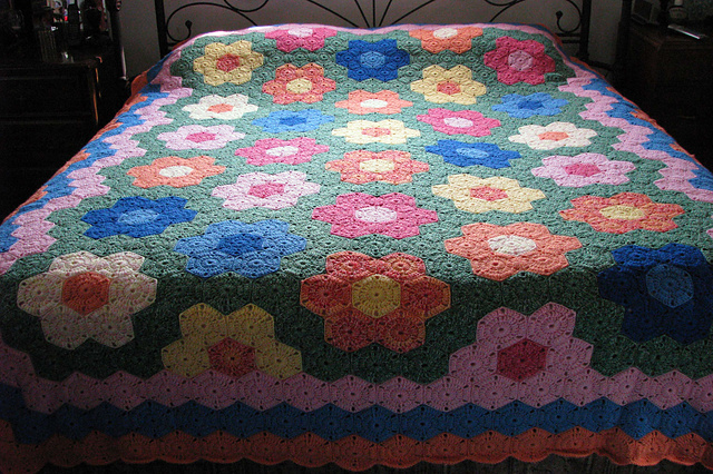 ラグ・カーペット vintage granny rug blanket flower garden