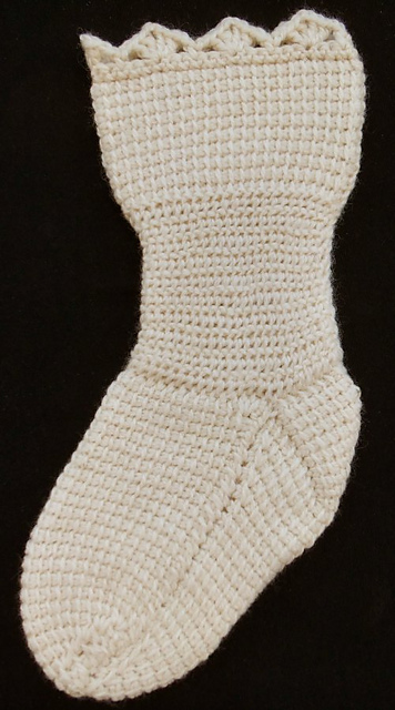 Baby Bootee in Tricot Stitch