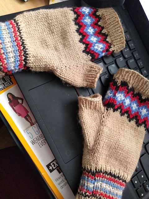 Elmegade Mitts