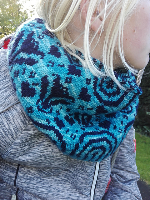 Tulip Cowl