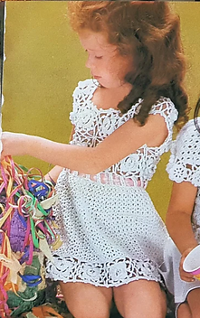 Irish Rose Pinafore