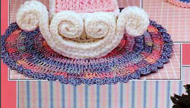 Mother's Corner: Round Rug