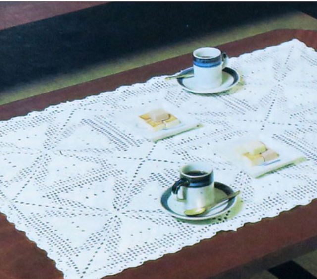 Coussins et centre de table Croix de Malte