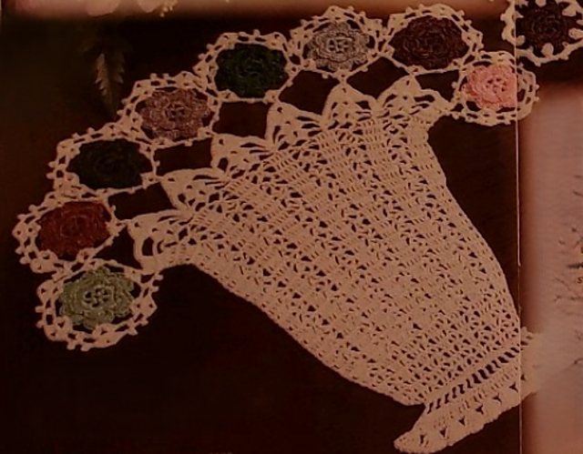 Rose Vase Doily