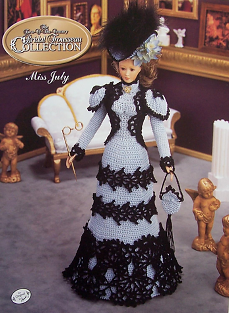 Miss July 1995, Visiting Costume