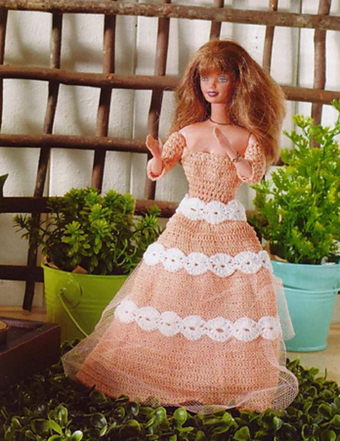 Pastel: peach dress