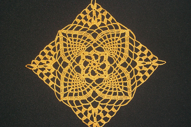 Poinsettia Tablecloth
