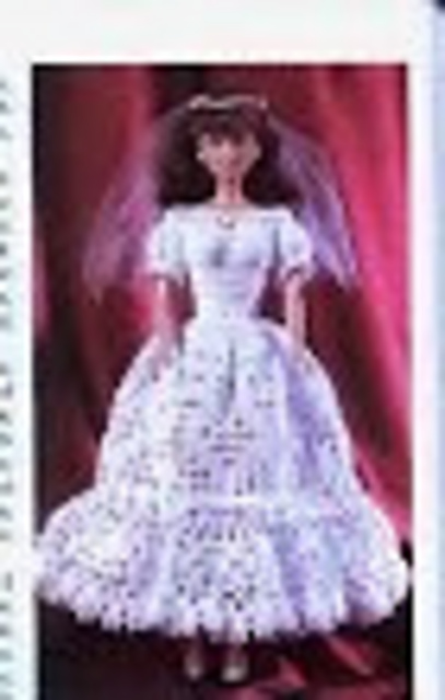 Pearls & Lace Autumn Bride