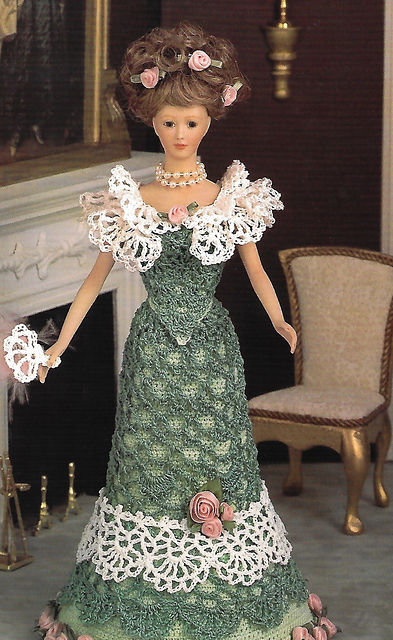 Miss November 1995, Theater Gown