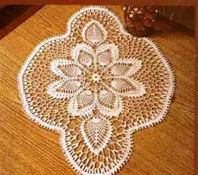 Daisy Table Center