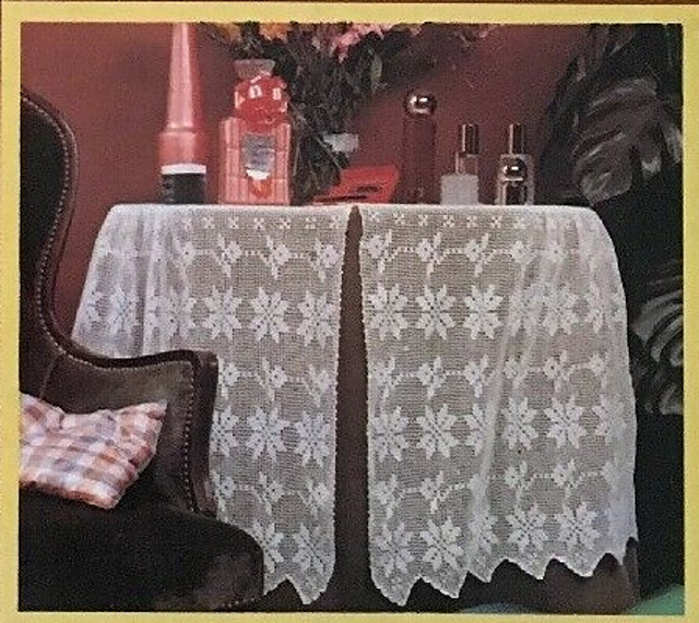 Table Cloth with Net Stitch Flaps