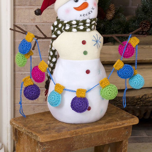 Holiday Light Bulb Garland