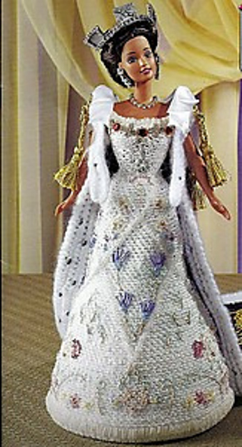 QE II:  Gown, Crown, and Jewelry