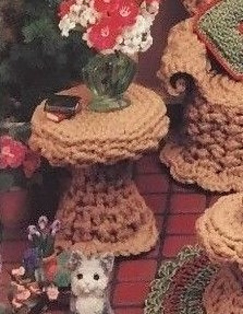 The Veranda: Wicker Side Table