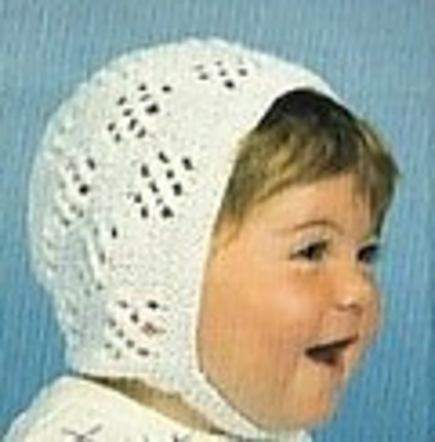 Bonnet With Square Pattern