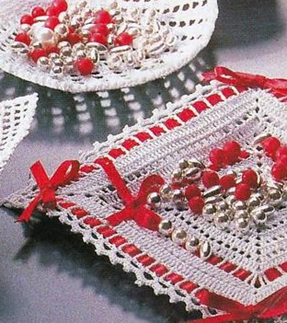 Red Bow Tray