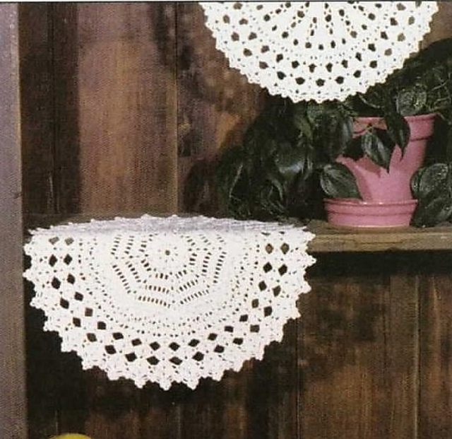 Shell & Lacy Doilies