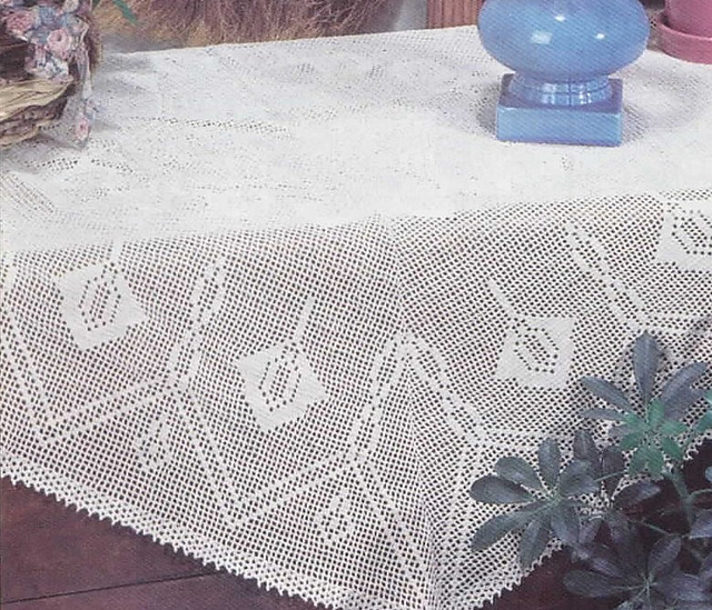 Pretty Li'l Tablecloth