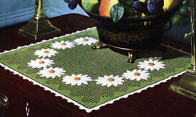 Daisy-Ring Centerpiece
