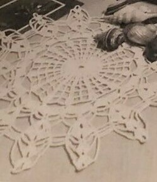 White Peaks Doily