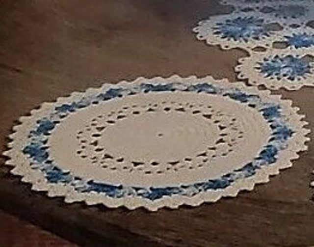 Large Delft Doily