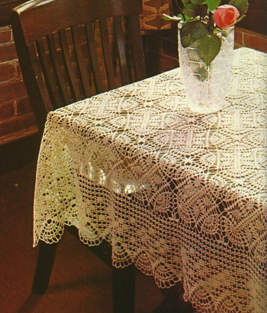 Puzzle tablecloth