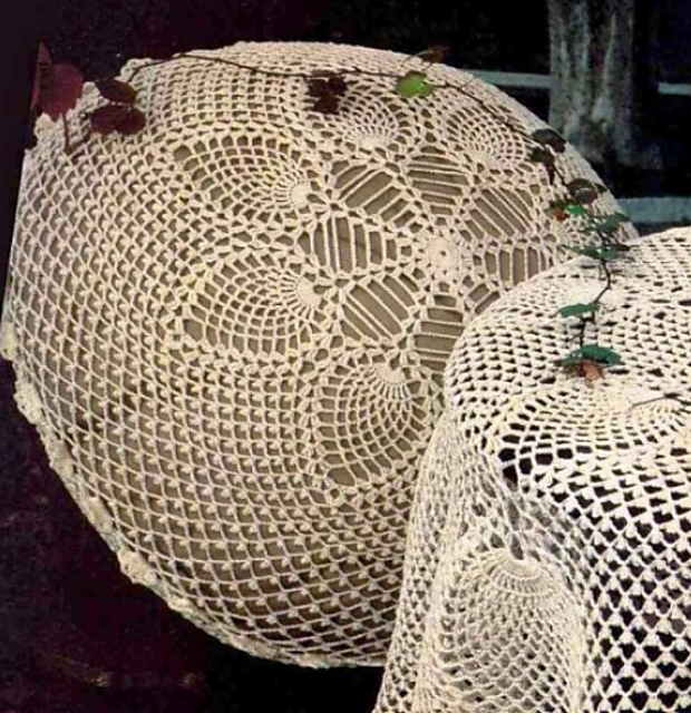 Tablecloth and Pillow