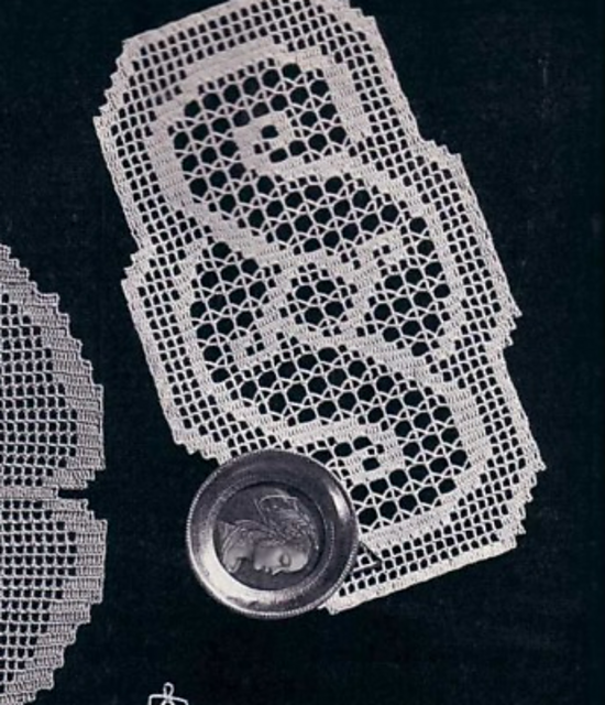 Twisting Doily #12A