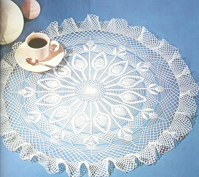 Pineapple Ruffle Doily