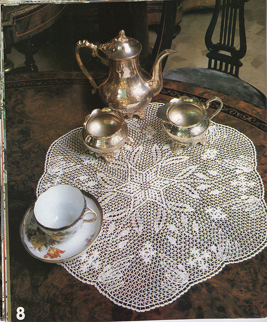 Table Center-piece for Experts
