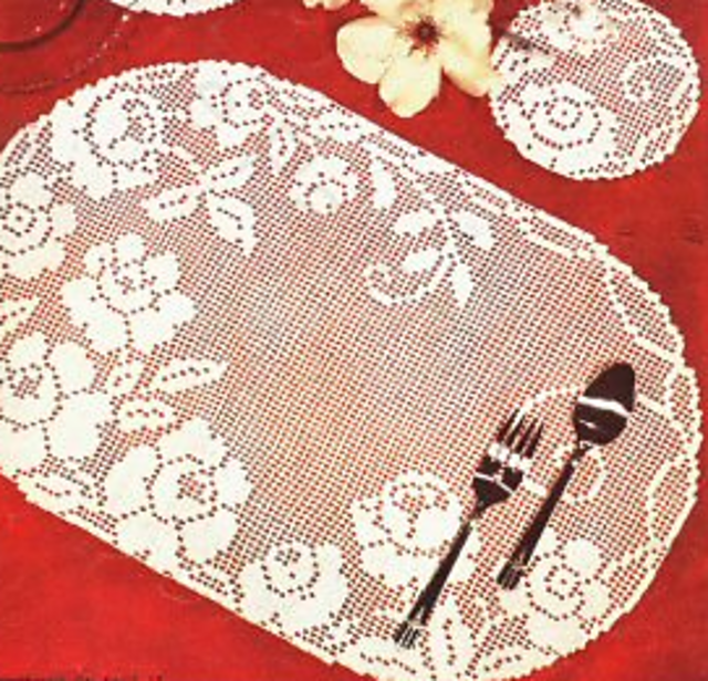 Spring Roses Table Doily Set