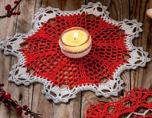Teelichthalter in Rot/Weiß/Silber